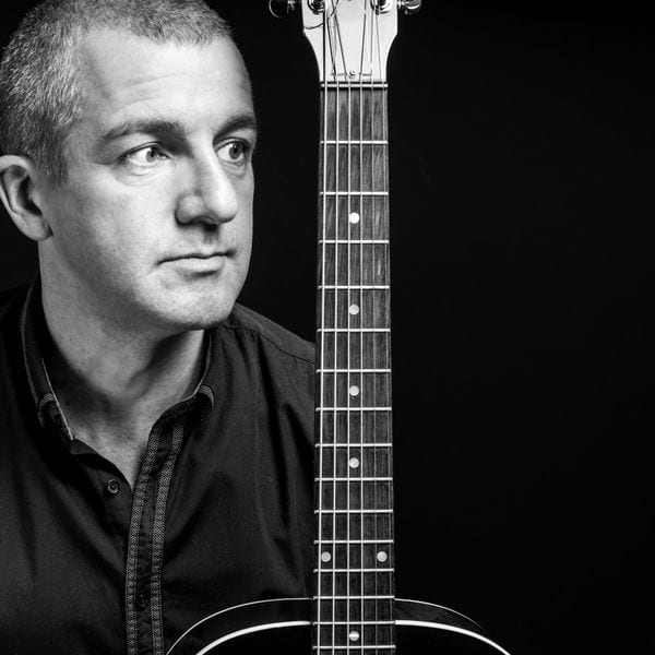 Darren Scott, Brisbane solo musician and wedding singer